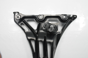 BMW 5 SERIES E61 (2004–2010) Rear bumper bracket 7060795 - 2