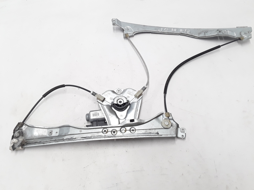 RENAULT Clio III (2005–2012) Priekšējo durvju logu pacēlājs 8200843597 RENAULT Clio III (2005–2012) Priekšējo durvju logu pacēlājs 8200843597