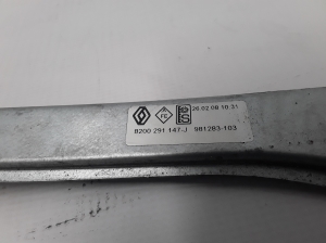 RENAULT Clio III (2005–2012) Priekšējo durvju logu pacēlājs 8200291147 - 3
