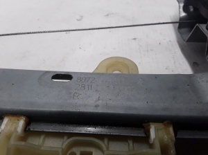 RENAULT Clio IV (2012–2019) Front door window regulator 807205569R - 3