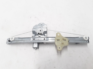 RENAULT Clio IV (2012–2019) Front door window regulator 807205569R - 2
