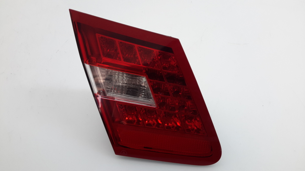 Used Mercedes Benz E-Class Rear light on cover A2129060158