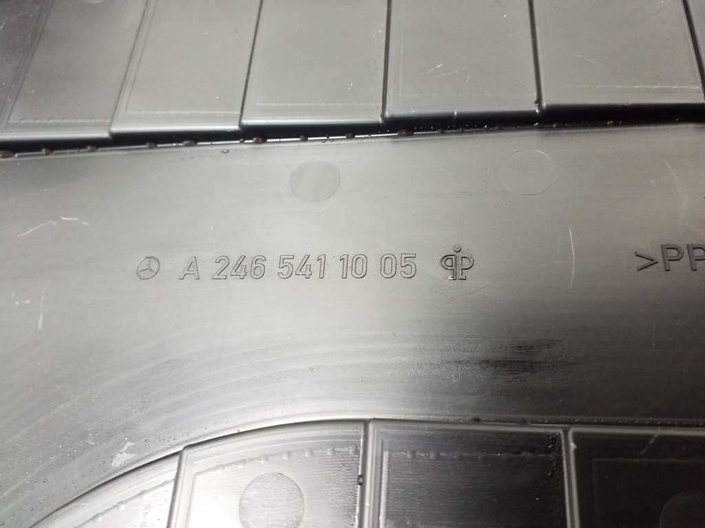 Used Mercedes Benz CLAClass Battery finish A2465411005