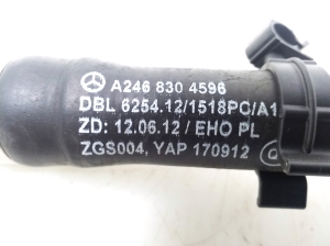 Mercedes Benz CLA-Class W117 (2013–2019) Schlauch A2468304596 - 2