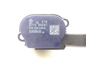 Volkswagen Polo V (2009–2017) Solenoid 04E906048A - 3