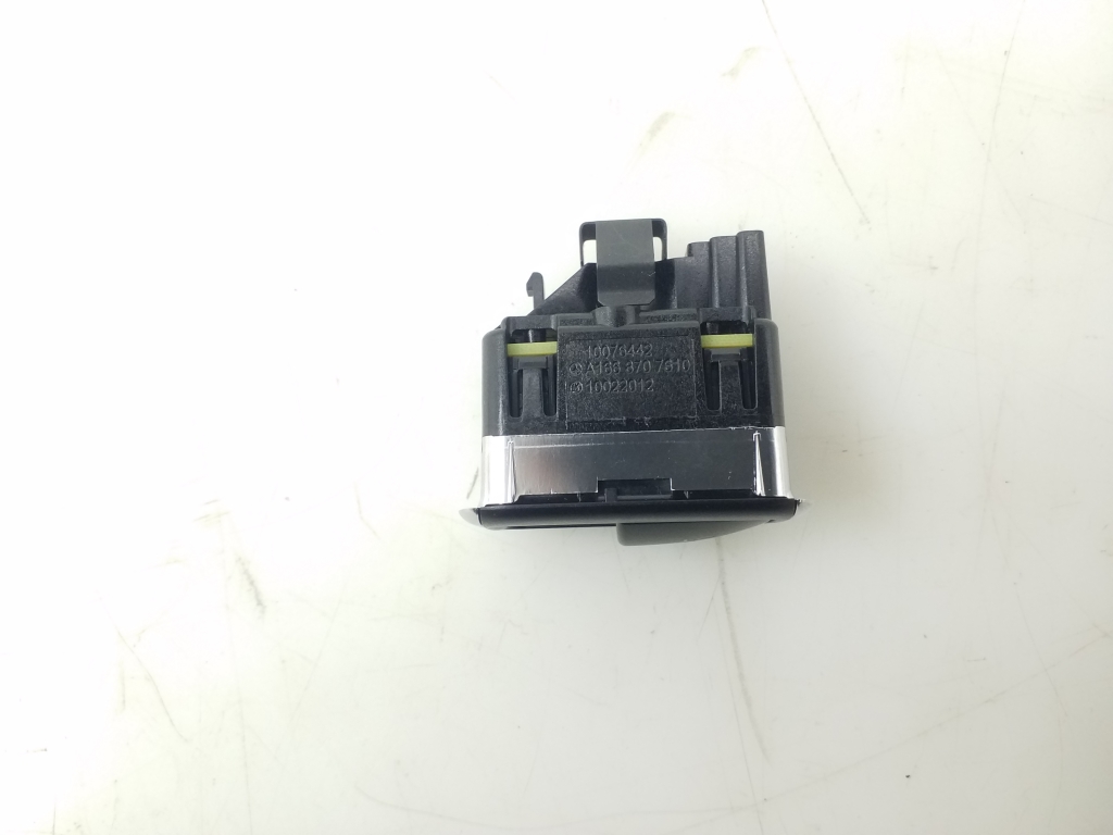 MERCEDES-BENZ CLA-Class C117 (2013-2016) Back cover Open Switches A1668707610 20999442