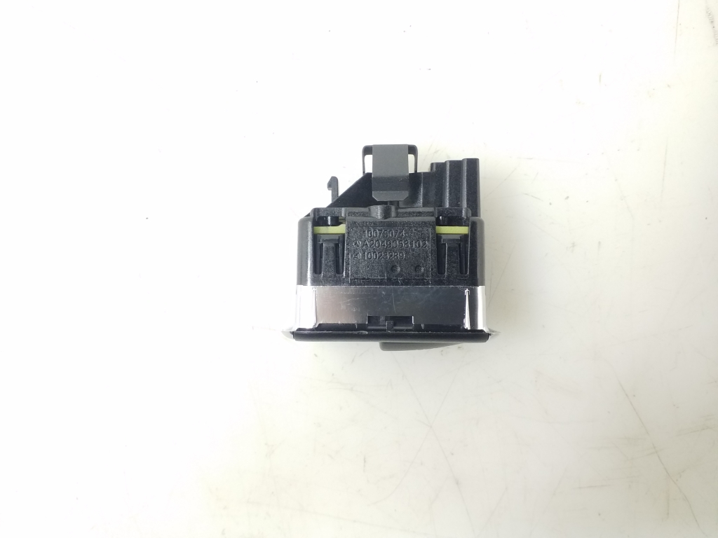 MERCEDES-BENZ CLA-Class C117 (2013-2016) Front Left Door Window Switch A2049058102 20999423