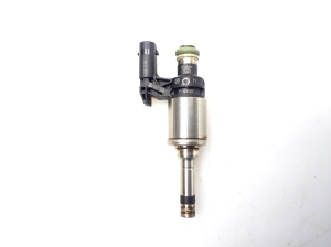 Injecteur de carburant - 04E906036Q