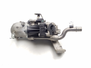  EGR valve 