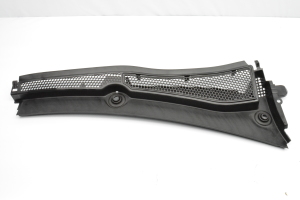 Wiper cowl trim panel - 9673303277