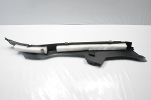 Mercedes Benz C-Class 204 (2007–2014) Inner sill trim A2046905726 - 2