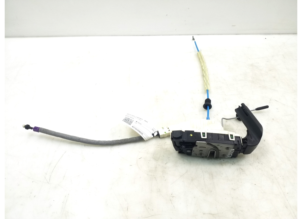 MERCEDES-BENZ B-Class W246 (2011-2020) Left Side Sliding Door Lock A2047303535 18787446