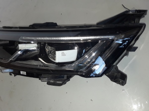 RENAULT Talisman II (2015–2026) Esituli 860606722 - 3