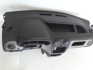 Dacia Dokker (2012–2017) Dashboard and its parts - 2