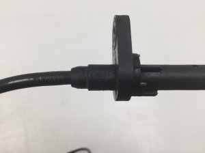 BMW 5 SERIES E60 (2003–2010) ABS-Sensor vorne 026500741 - 2