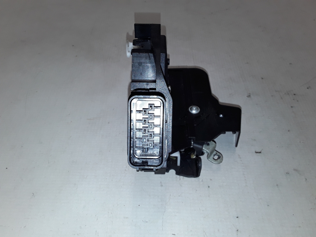 VOLVO XC60 1 generation (2008-2017) Left Side Sliding Door Lock 30799324 22309341