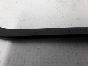  Windshield wiper blade 