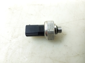 Mercedes Benz B-Class 246 (2011–2017) A/C condenser sensor A2110000283 - 2