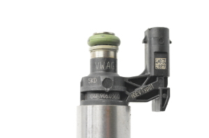  Fuel injector 