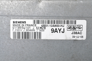Ford Focus (2004–2011) Motorsteuergerät 4M5112A650HJ - 4