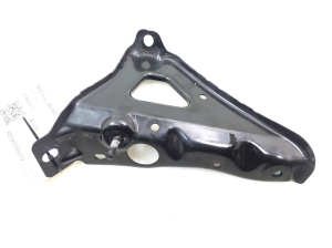 Mercedes Benz B-Class 246 (2011–2017) Other bracket A2466200514 - 2