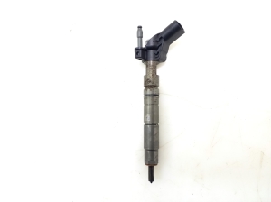  Fuel injector 