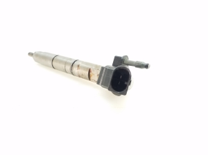  Fuel injector 