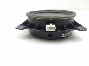 TOYOTA Urban Cruiser (2009–2017) Rear side door speaker 8616052220 - 2