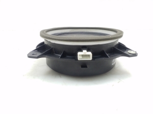 TOYOTA Urban Cruiser (2009–2017) Rear side door speaker 861602B580 - 3