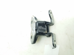 TOYOTA Urban Cruiser (2009–2017) Rear side door upper hinge 6875020121 - 2