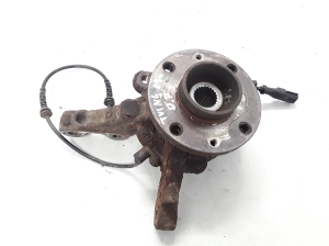  Front wheel hub  - 8200663593 