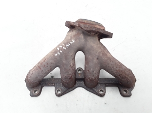  Exhaust manifold 