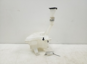 TOYOTA Urban Cruiser (2009–2017) Front washer fluid reservoir 8531552140 - 2