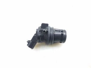 TOYOTA Urban Cruiser (2009–2017) Front windshield washer pump 8533071010 - 3
