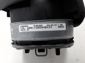 Volkswagen Caddy III (2004–2015) Stūres drošības spilvens 2K0880201E - 4