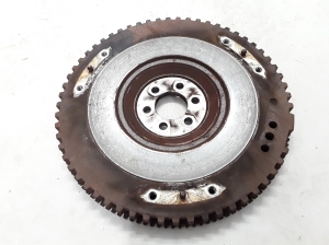  Clutch flywheel 