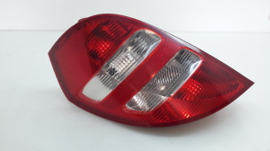  Rear corner lamp 