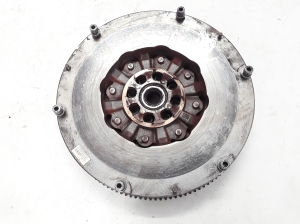  Clutch flywheel 