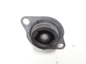 RENAULT Master III (2010–2017) Motora spilvens 8200939896 - 2