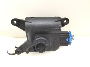 Volkswagen Touareg I (2002–2010) Stellmotor Heizungsklappe 7L0907511 - 3
