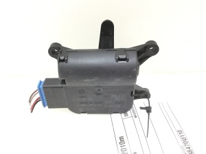 Stellmotor Heizungsklappe - 7L0907511D