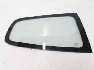   Vitre de custode arrière  - 8200648279 