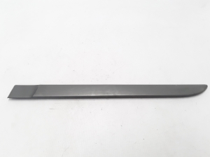   Rear side door molding  - 8200073473 