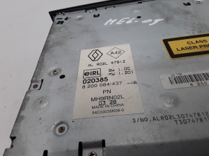 RENAULT Megane II (2002–2009) Sonstiges Teil der Audioanlage 8200084437 - 2