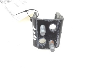 Jaguar XJ (2003–2009) Rear side door upper hinge - 3