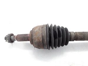 RENAULT Megane II (2002–2009) Front drive shaft and its parts 8200790517 - 2