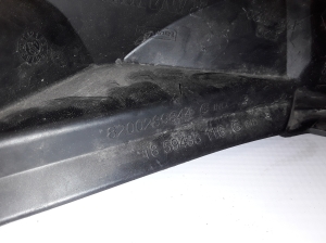 RENAULT Clio III (2005–2012) Esikaitseraua kinnitus 8200289844 - 2