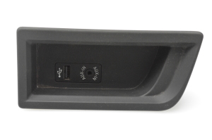 BMW 4 SERIES F82 (2013–2020) AUX-pesa 9207358 - 2