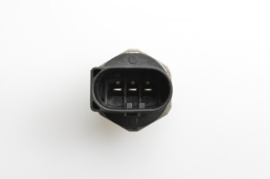 Volkswagen Golf VII (2012–2026) Kraftstoffhochdrucksensor 06J906051F - 3