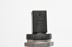 Volkswagen Golf VII (2012–2026) Kraftstoffhochdrucksensor 06J906051F - 4